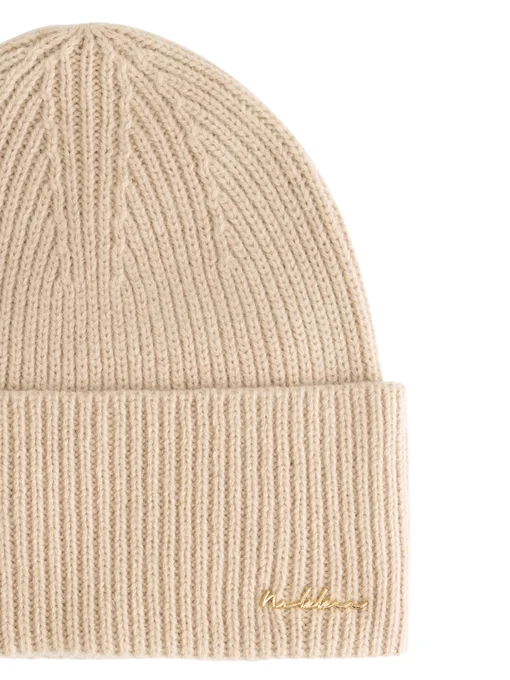 Beanie met NIKKIE logo