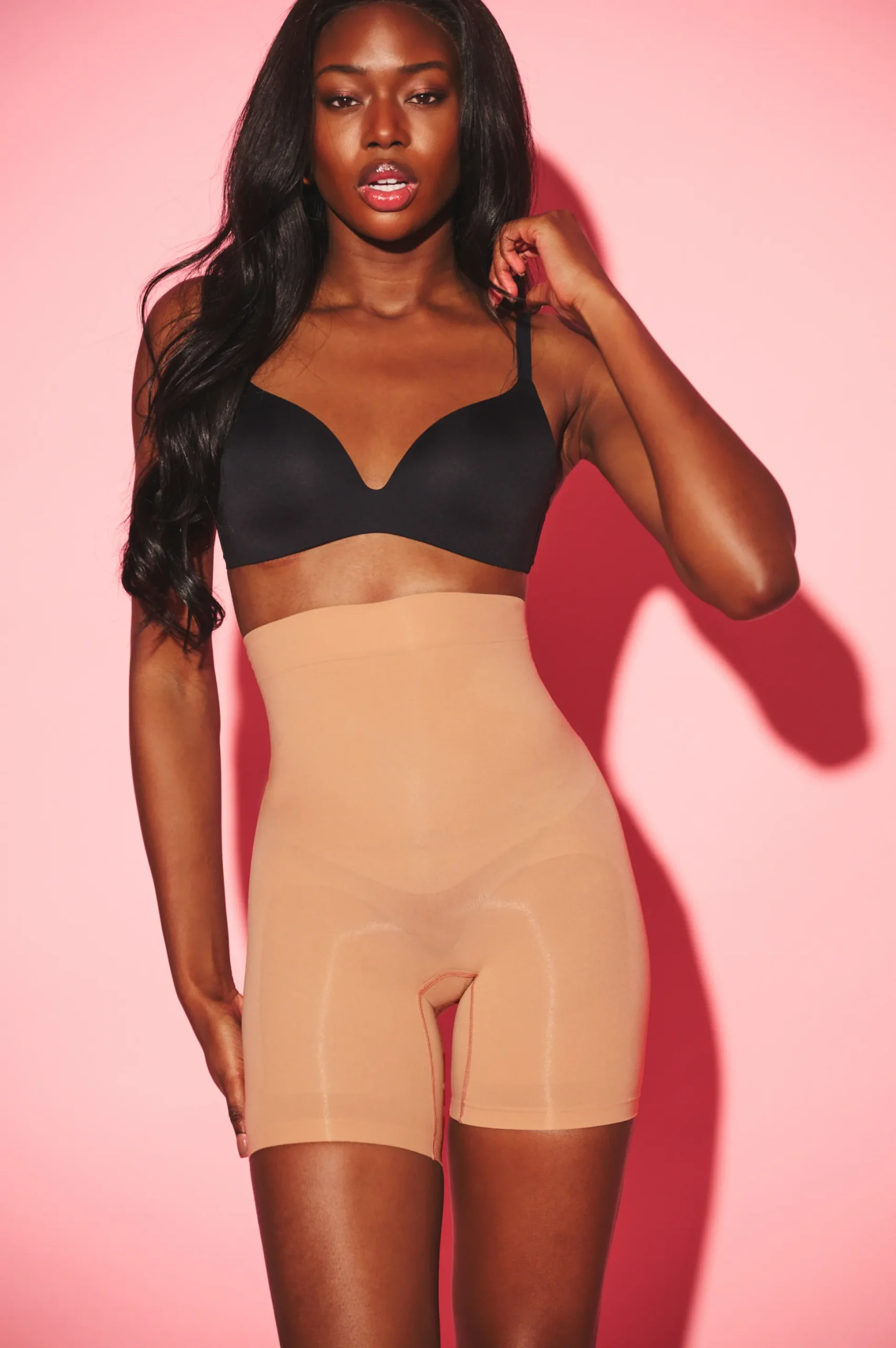 Aansluitende shaping shorts met antislip rand