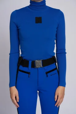 Aansluitende top met logo patch en col