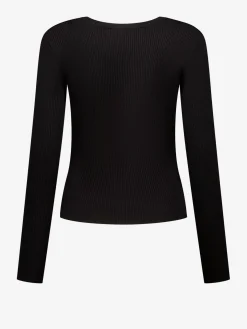 Geribbelde aansluitende top