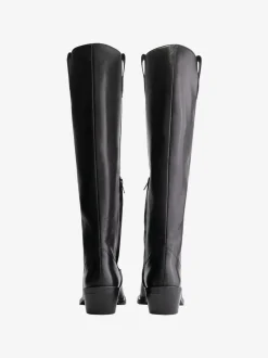 Hoge laarzen met puntneus