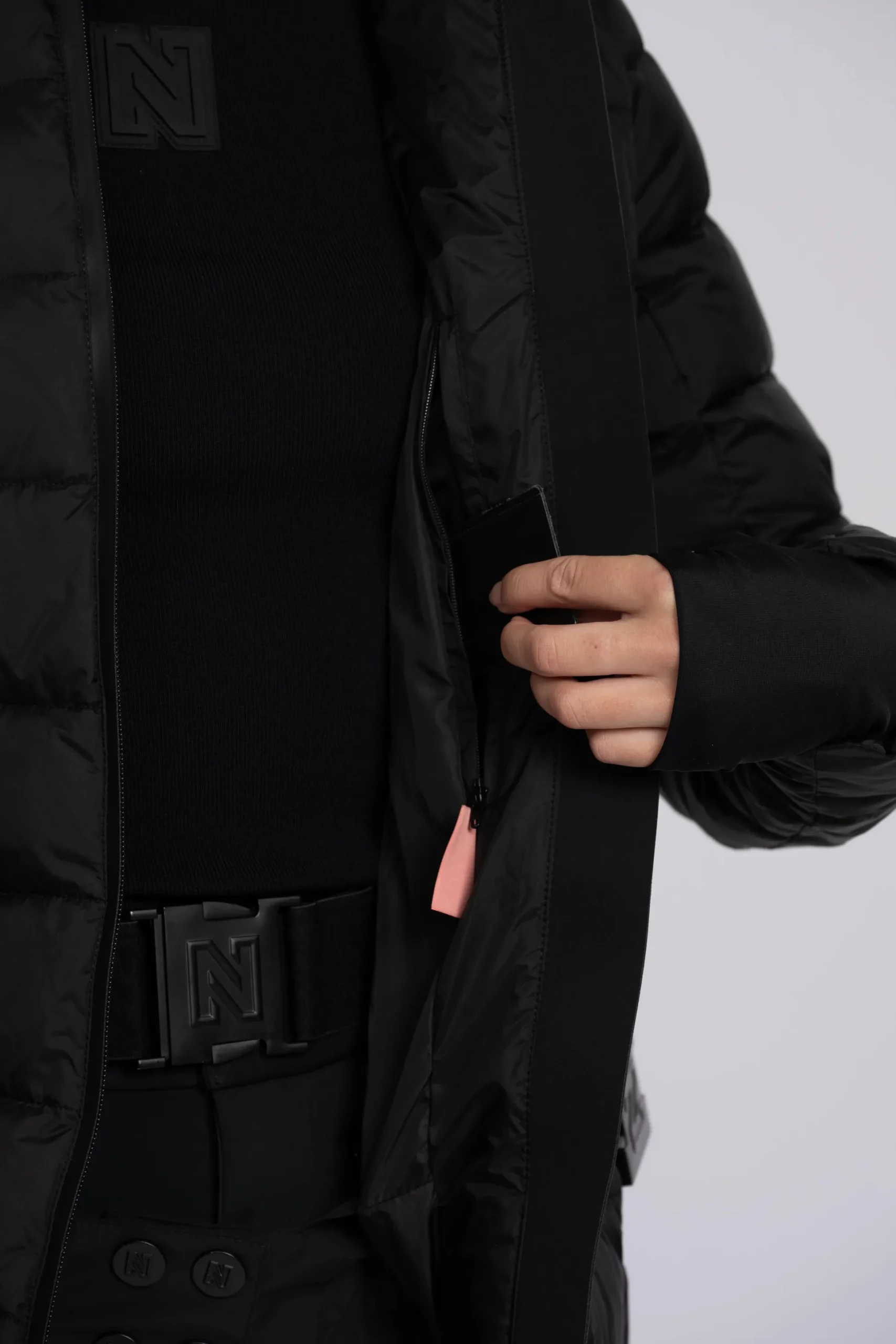 Ski jas met capuchon en elastische riem