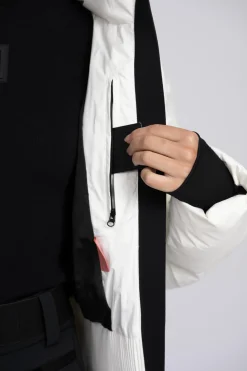 Ski jas met uitvouwbare capuchon en sneeuwvangers