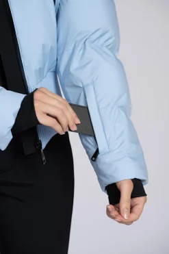 Ski jas met uitvouwbare capuchon en sneeuwvangers