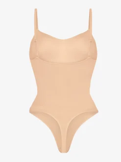 String body met verstelbare schouderbandjes