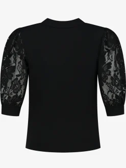 Top met kanten mouwen